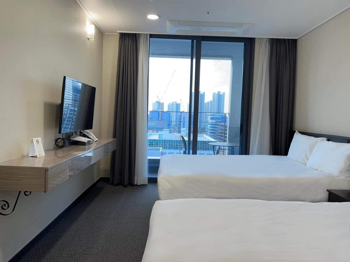 Incheon Rivieraverium Hotel Bagian luar foto
