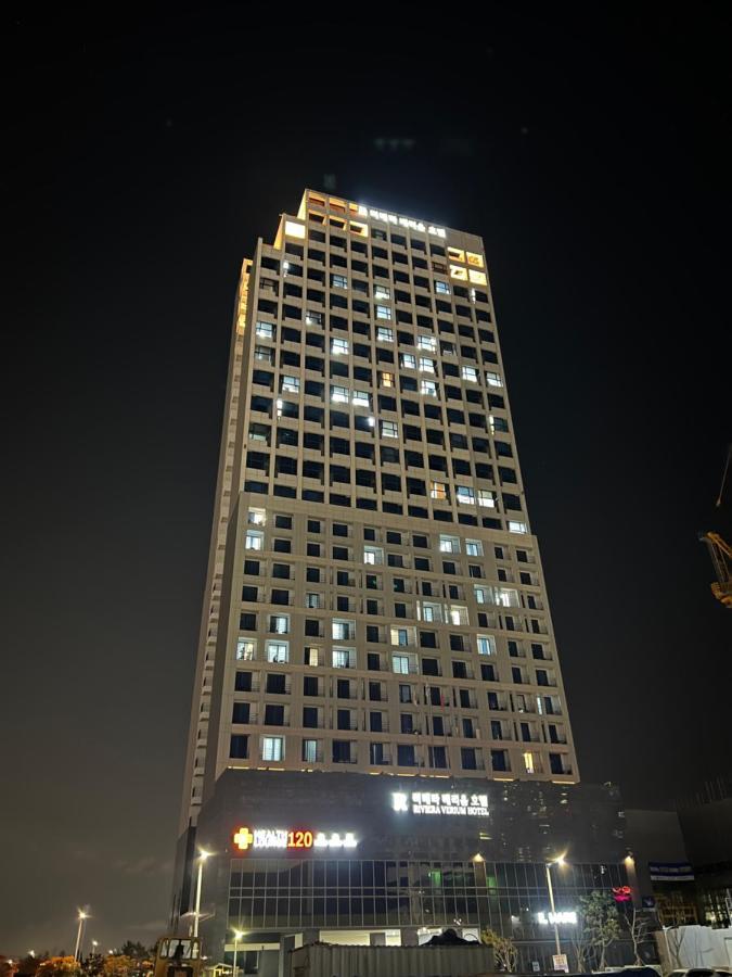 Incheon Rivieraverium Hotel Bagian luar foto