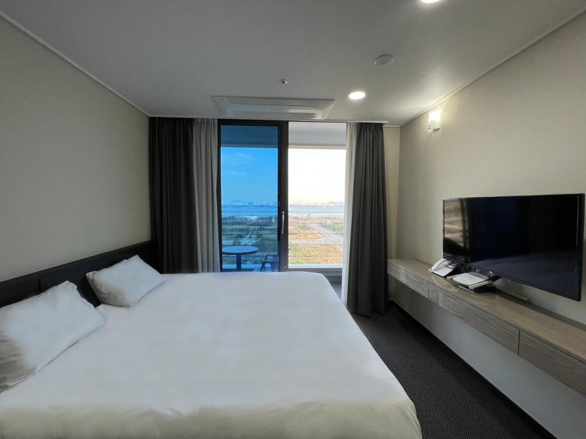 Incheon Rivieraverium Hotel Bagian luar foto