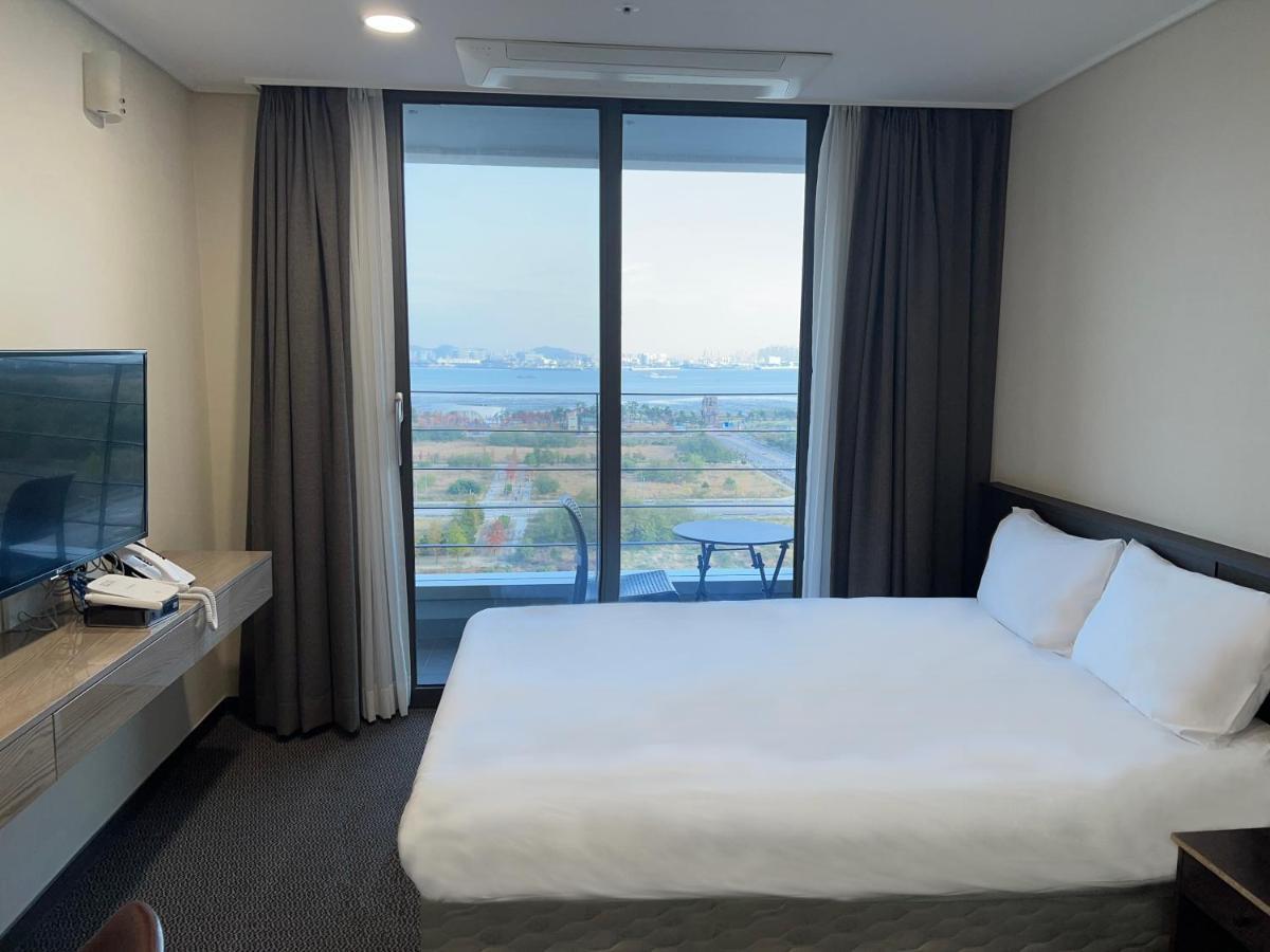 Incheon Rivieraverium Hotel Bagian luar foto
