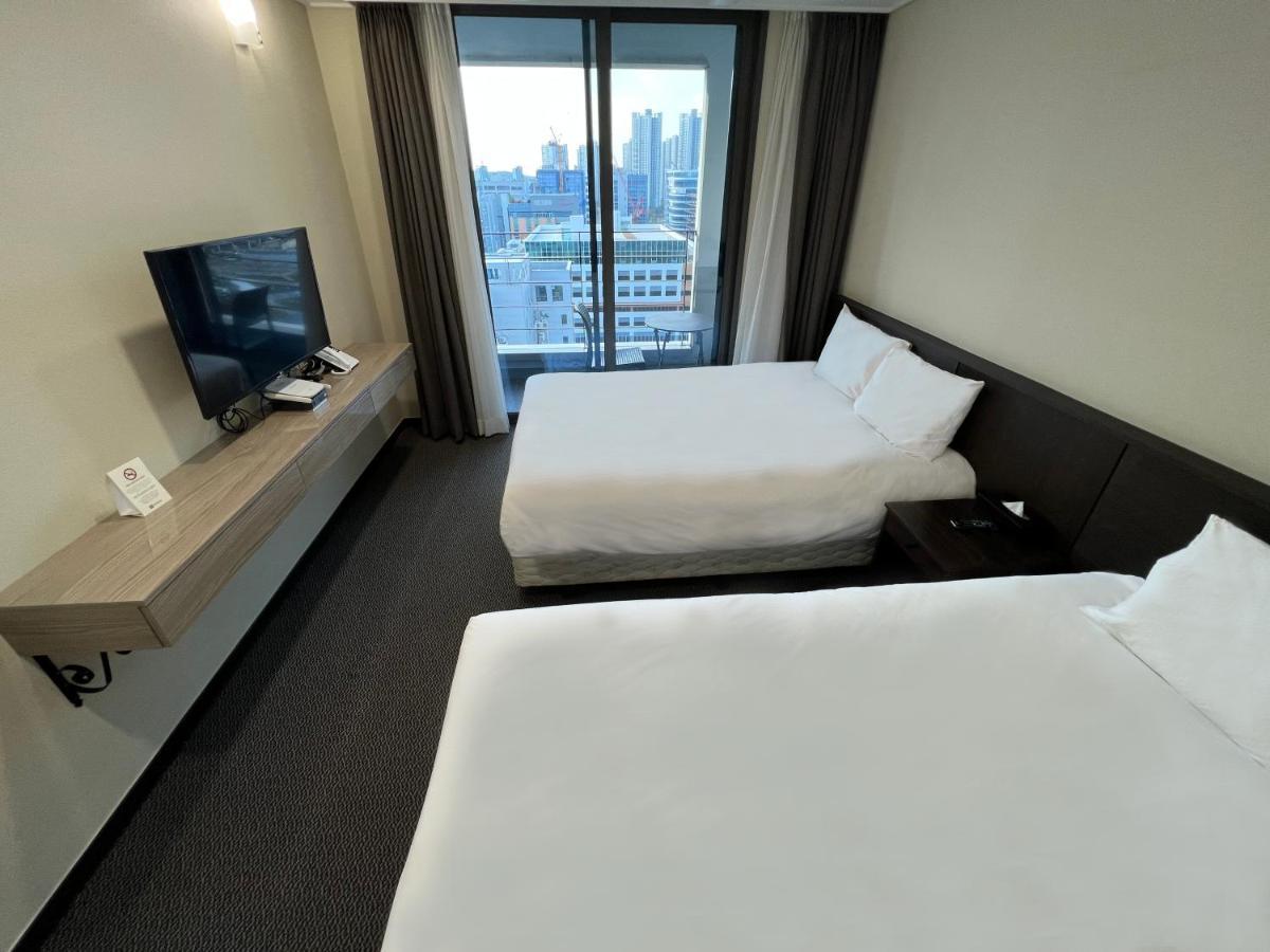 Incheon Rivieraverium Hotel Bagian luar foto