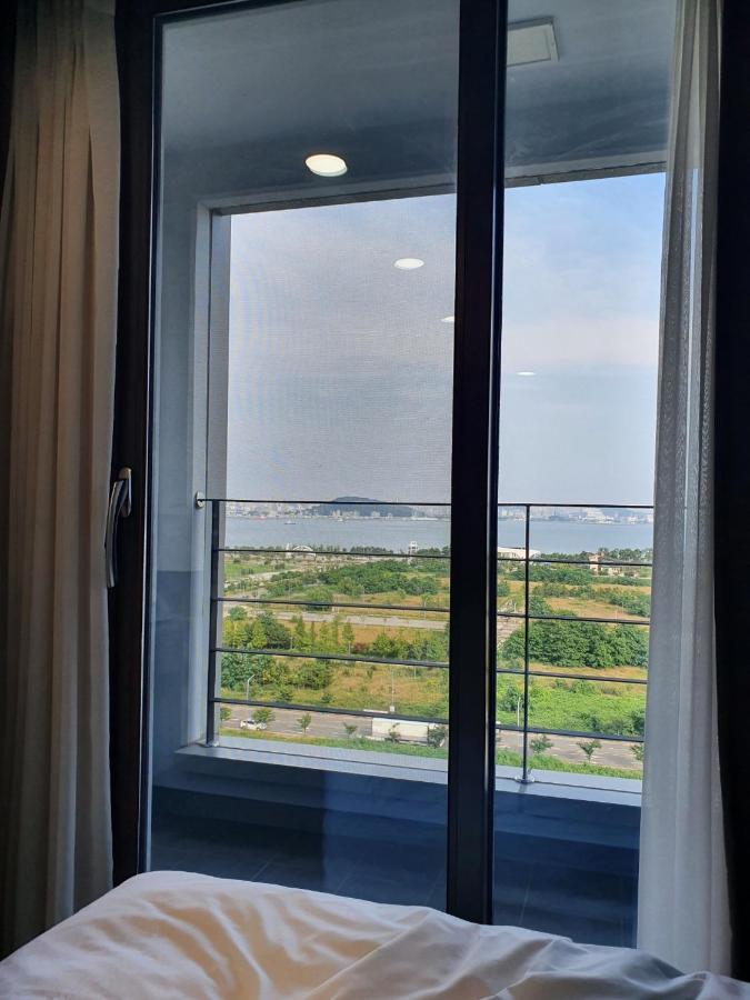 Incheon Rivieraverium Hotel Bagian luar foto