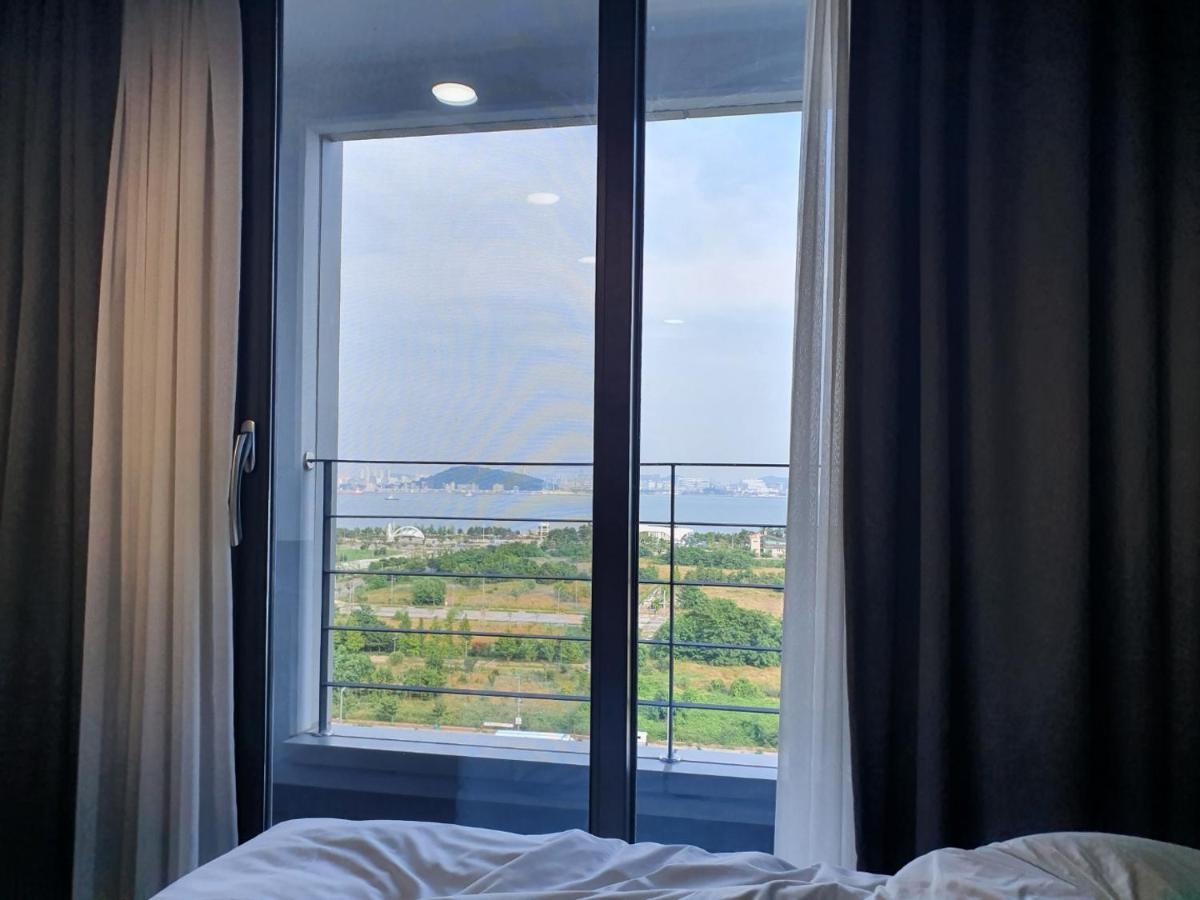 Incheon Rivieraverium Hotel Bagian luar foto