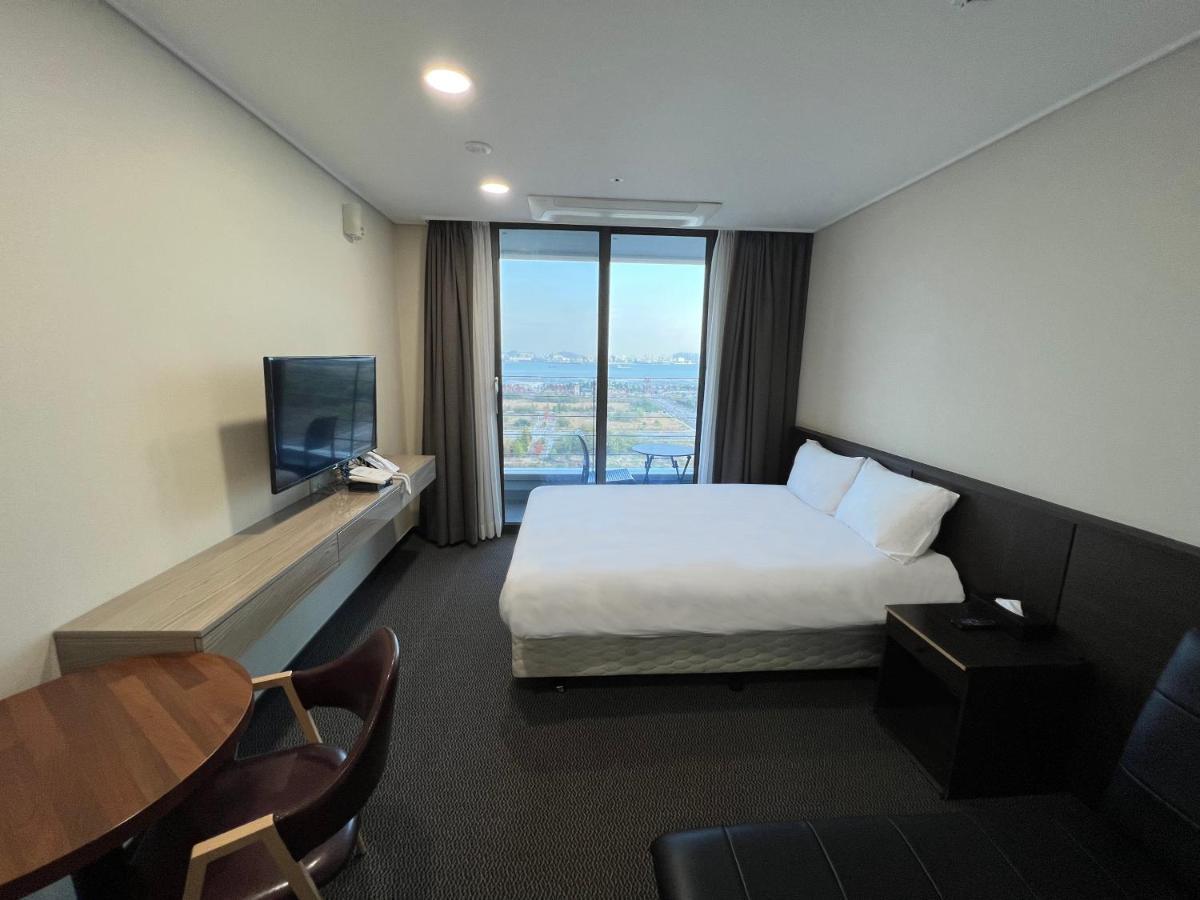 Incheon Rivieraverium Hotel Bagian luar foto